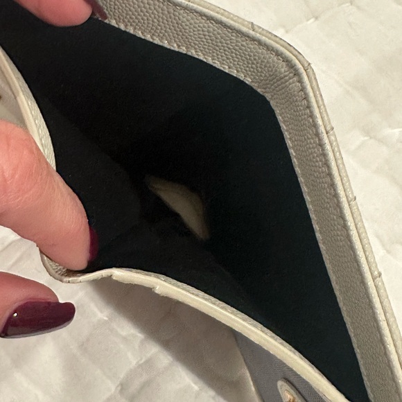 Yves Saint Laurent (YSL) wallet - Picture 6 of 7